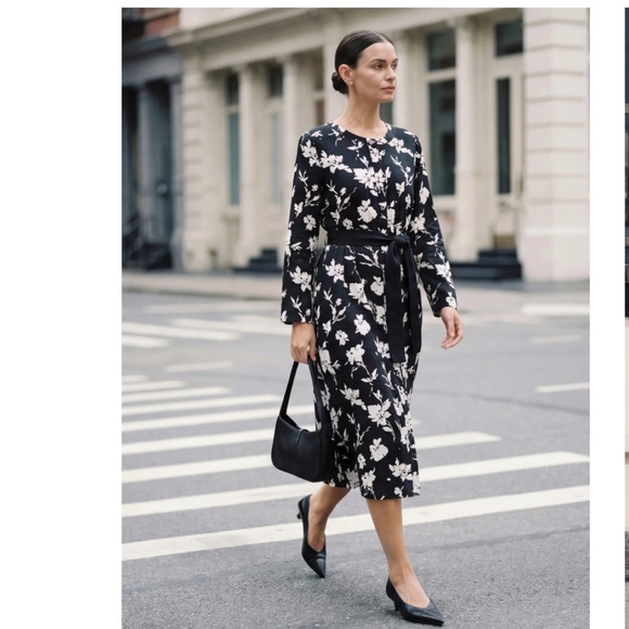 100% Linen Floral Printed Gathered Maxi Dress ELODIE - Picture 2 of 10